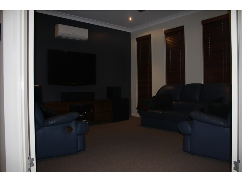 21 Longreach Court, Tannum Sands QLD 4680