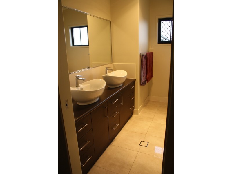 21 Longreach Court, Tannum Sands QLD 4680