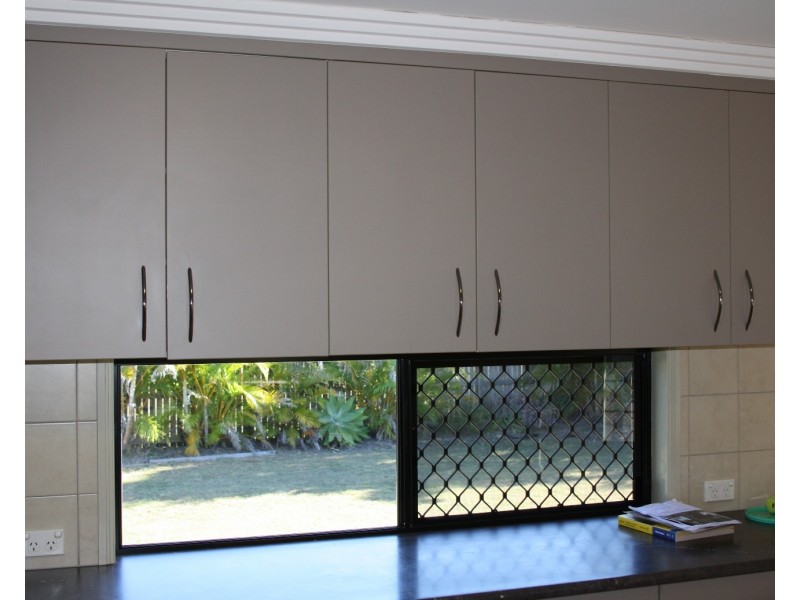 8 Golf View Drive, Boyne Island QLD 4680