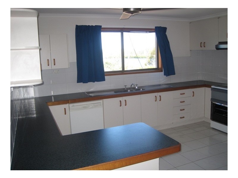 29 Tarcoola Drive, Boyne Island QLD 4680