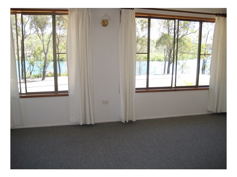 29 Tarcoola Drive, Boyne Island QLD 4680