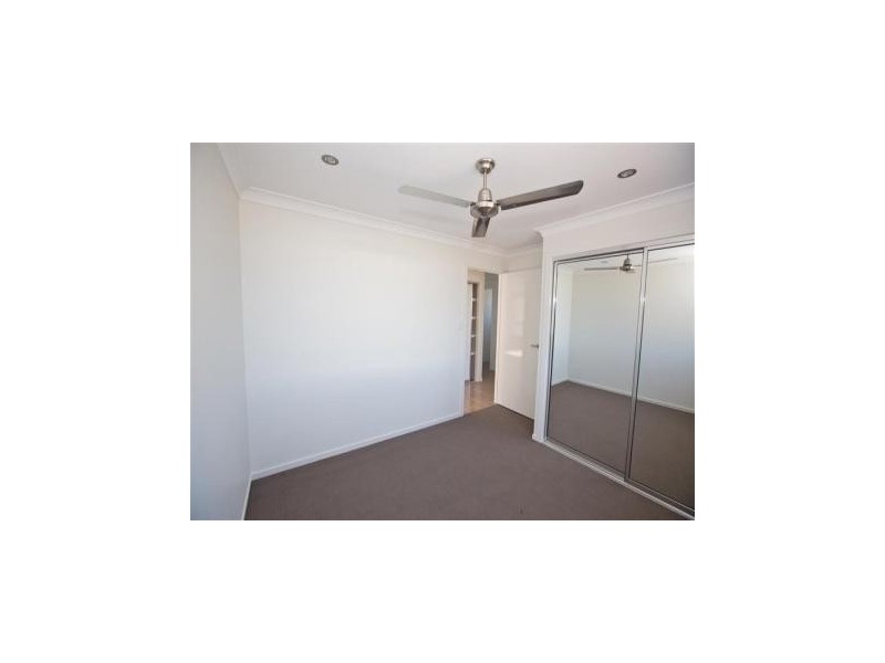 21 Stella st, Boyne Island QLD 4680