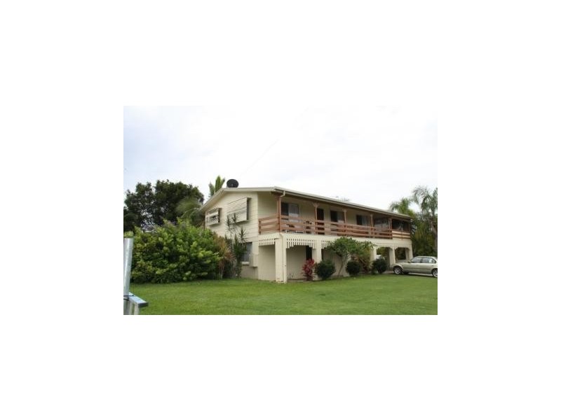 25 Alexander st, Boyne Island QLD 4680