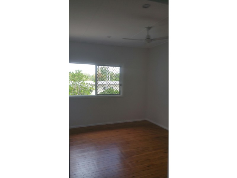 4 Zephyr Street, Tannum Sands QLD 4680