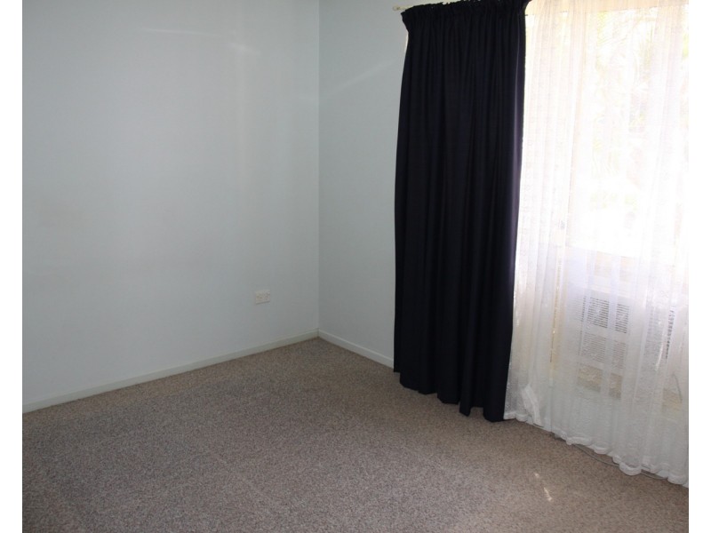 13 Davina Street, Boyne Island QLD 4680