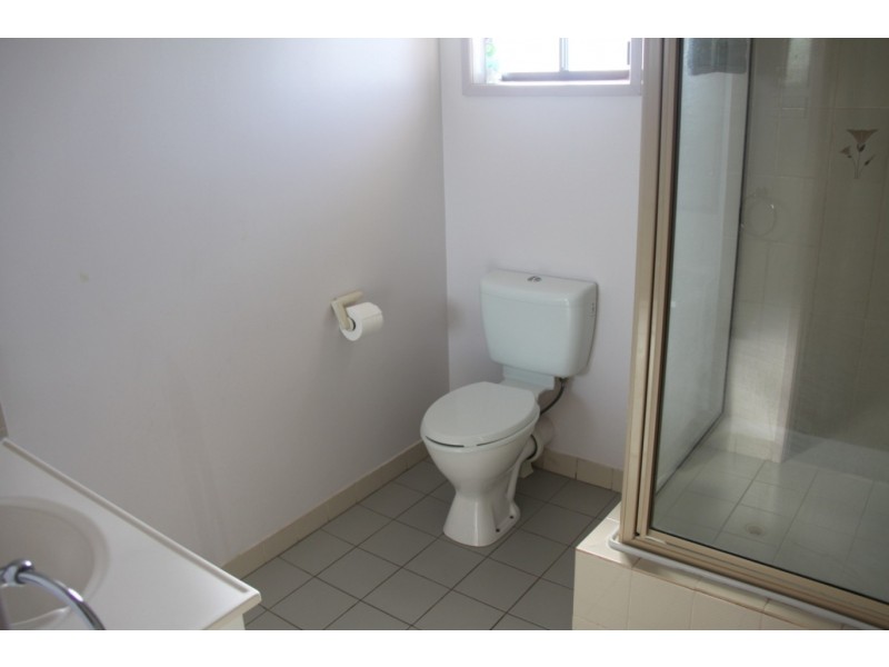 5/4 Bevington St, Tannum Sands QLD 4680