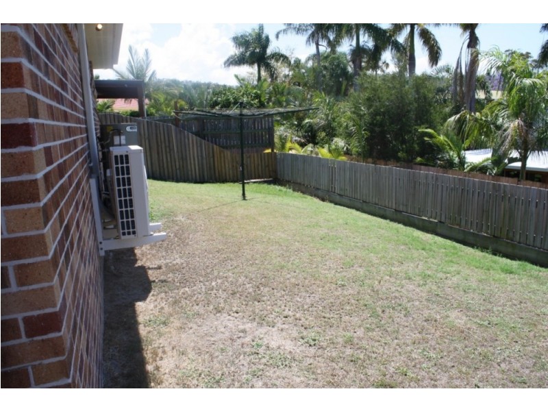 8 Richard Street, Boyne Island QLD 4680