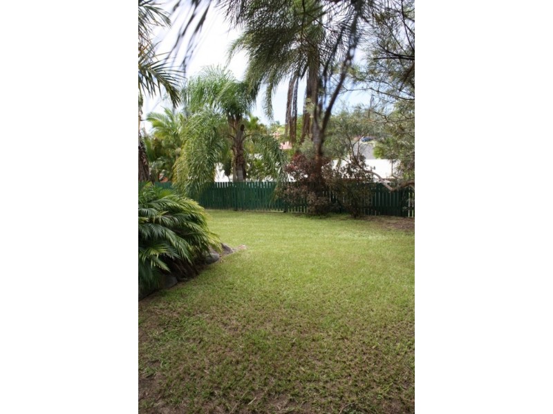 10 Macedon Street, Tannum Sands QLD 4680
