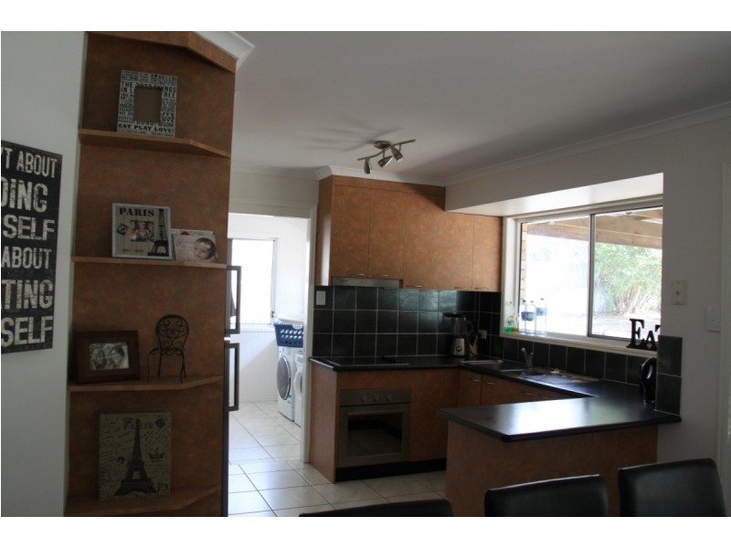 40 Beltana Drive, Boyne Island QLD 4680