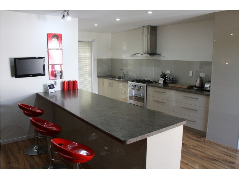 21 Awoonga Dam Road, Benaraby QLD 4680