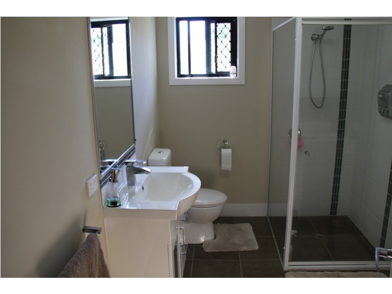 21 Awoonga Dam Road, Benaraby QLD 4680