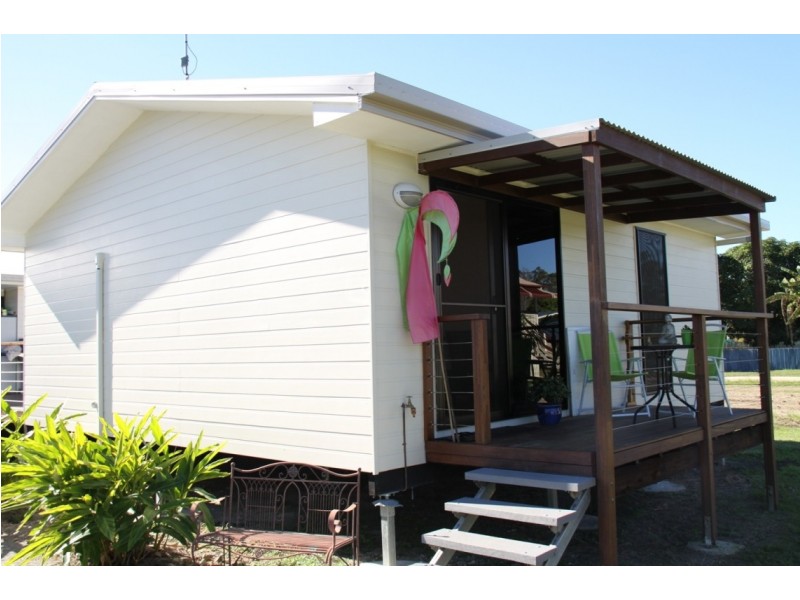 21 Awoonga Dam Road, Benaraby QLD 4680