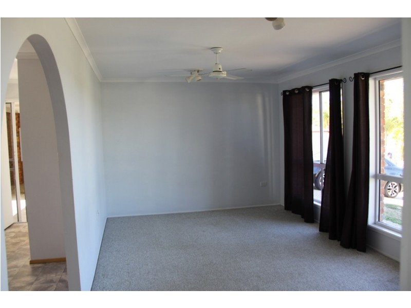 29 DAVINA ST, Boyne Island QLD 4680