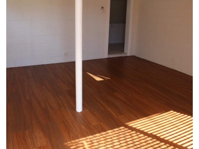 13 Yukana Street, Boyne Island QLD 4680