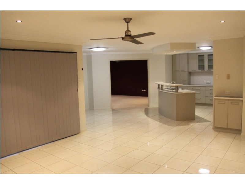 27 Longreach, Tannum Sands QLD 4680