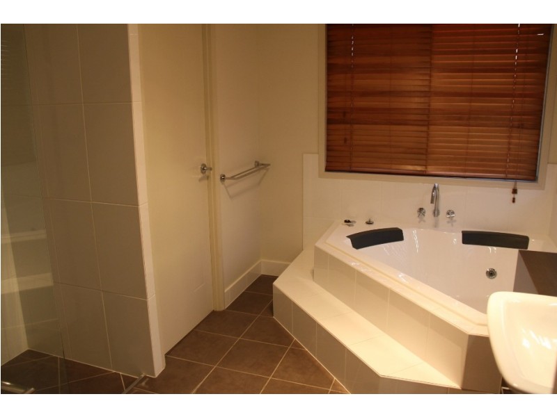 27 Longreach, Tannum Sands QLD 4680