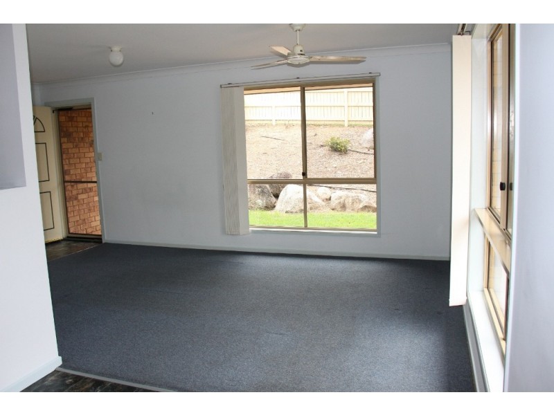 5 Curtis Avenue, Boyne Island QLD 4680