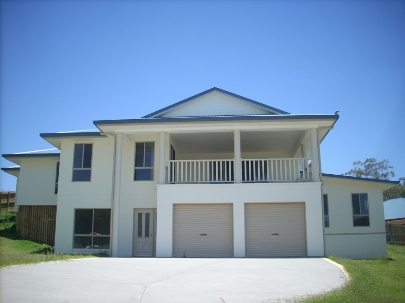 6B Jennylind Court, Boyne Island QLD 4680