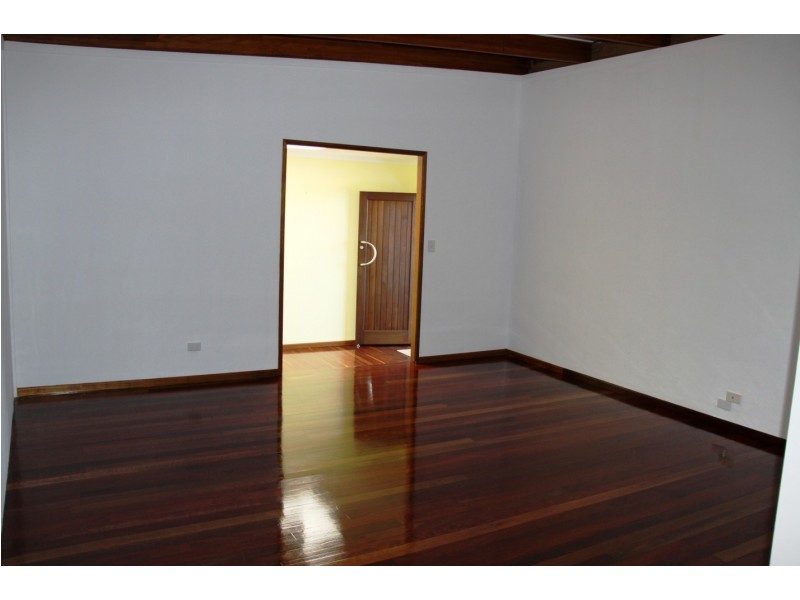 13 Creek Road, Tannum Sands QLD 4680