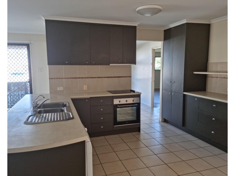 24 Douglas Street, Tannum Sands QLD 4680
