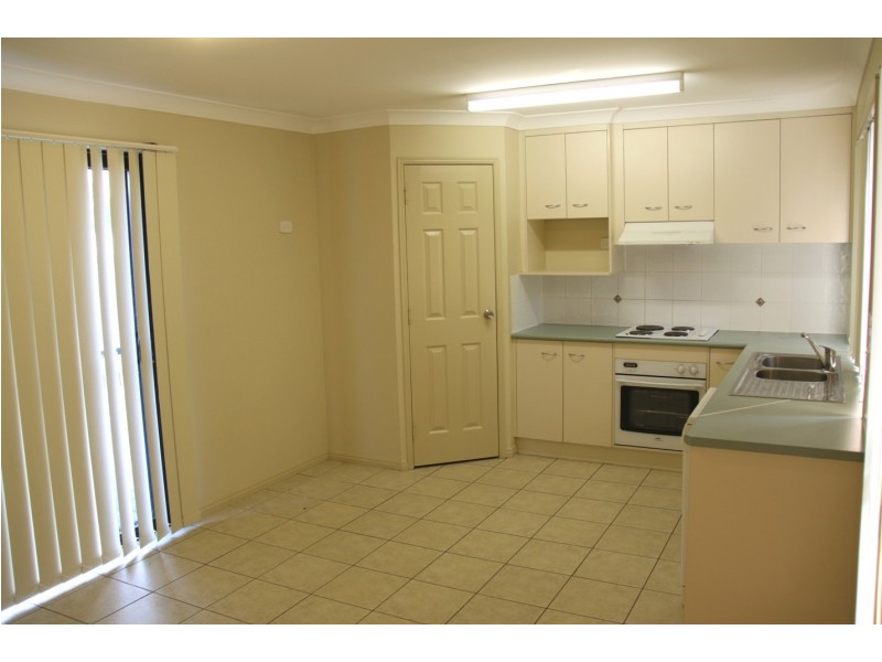 8 Gregory Street, Tannum Sands QLD 4680