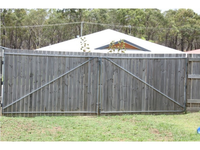 1 Cloncurry Court, Tannum Sands QLD 4680