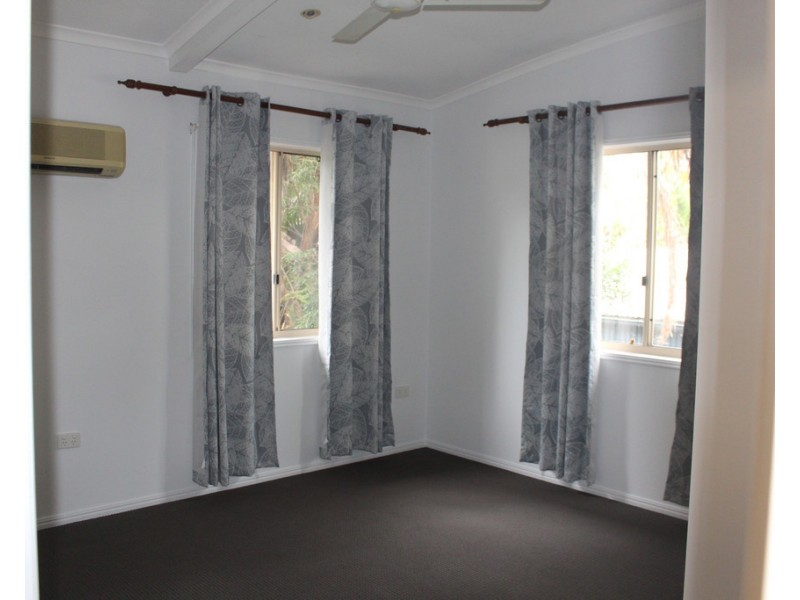 93 Malpas Street, Boyne Island QLD 4680