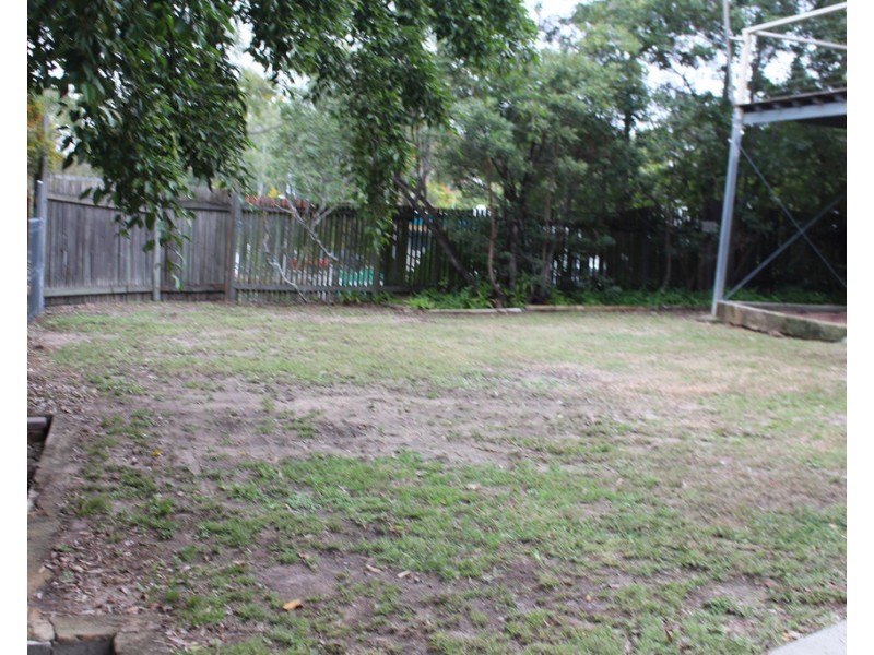 93 Malpas Street, Boyne Island QLD 4680