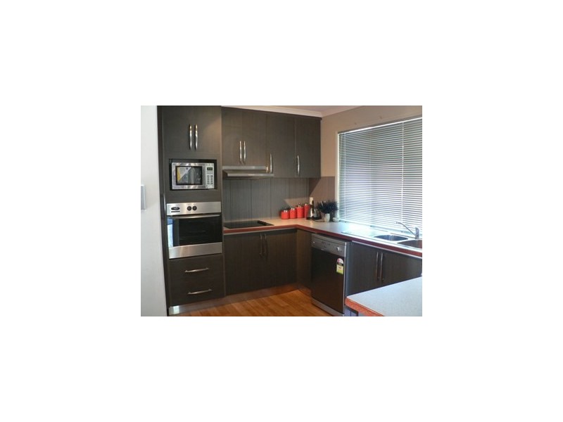 15 Waratah Crescent, Tannum Sands QLD 4680