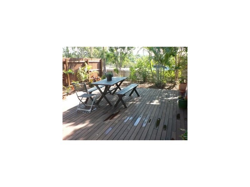 15 Waratah Crescent, Tannum Sands QLD 4680