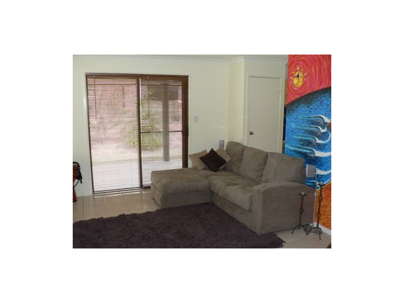 13 Pryde St, Tannum Sands QLD 4680