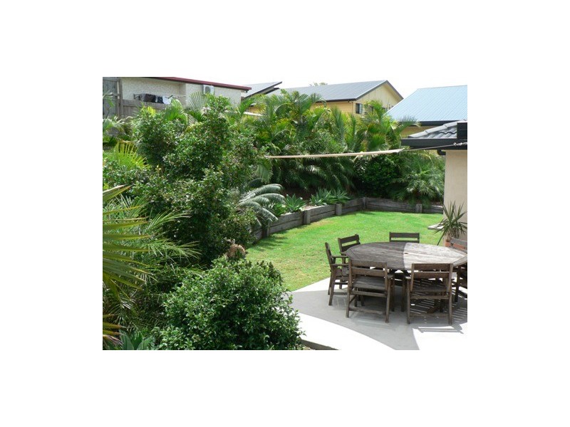 13 Pryde St, Tannum Sands QLD 4680