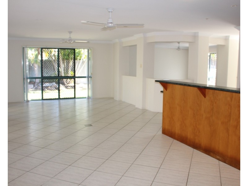 10 Creswell Court, Tannum Sands QLD 4680