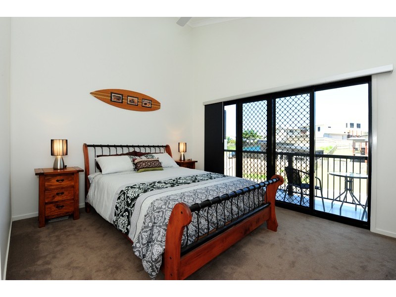 20 Lighthouse Drive, Boyne Island QLD 4680