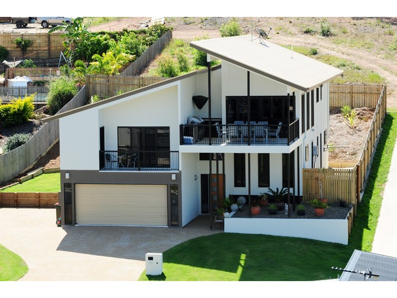 20 Lighthouse Drive, Boyne Island QLD 4680