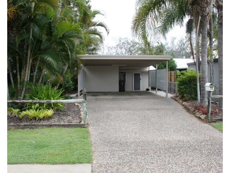 20 The Oaks Road, Tannum Sands QLD 4680