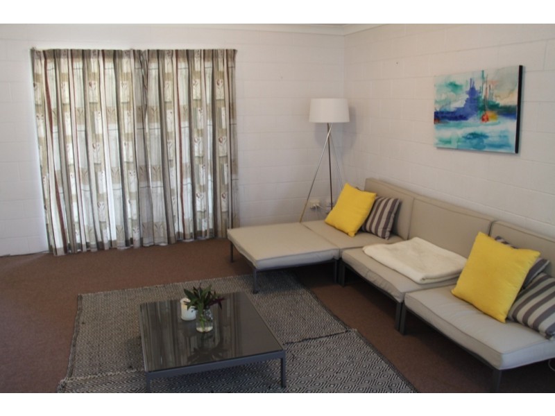 32 Lomandra Street, Boyne Island QLD 4680