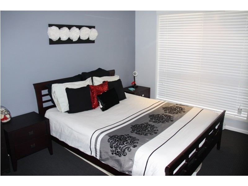 32 Tyson Cr, Tannum Sands QLD 4680