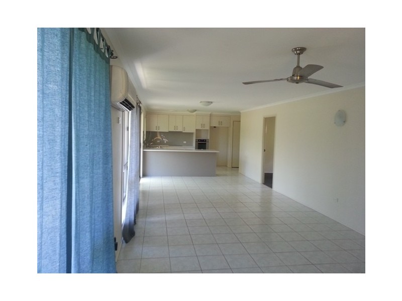 17 Pleasant Avenue, Tannum Sands QLD 4680