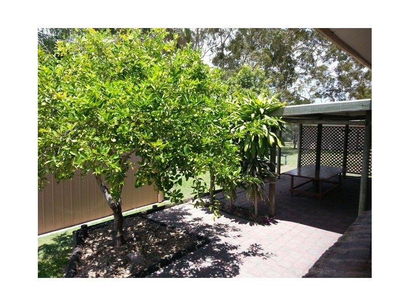 17 Pleasant Avenue, Tannum Sands QLD 4680