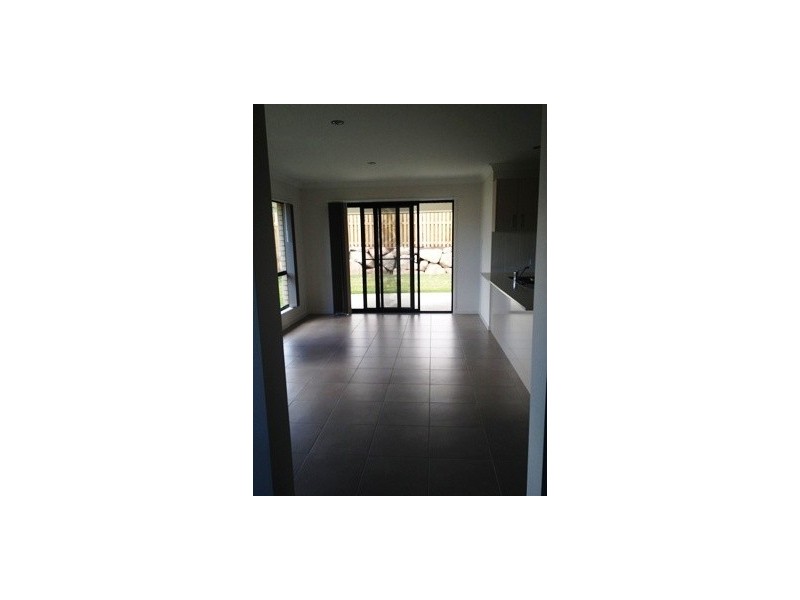 10 Numalia Lane, Boyne Island QLD 4680