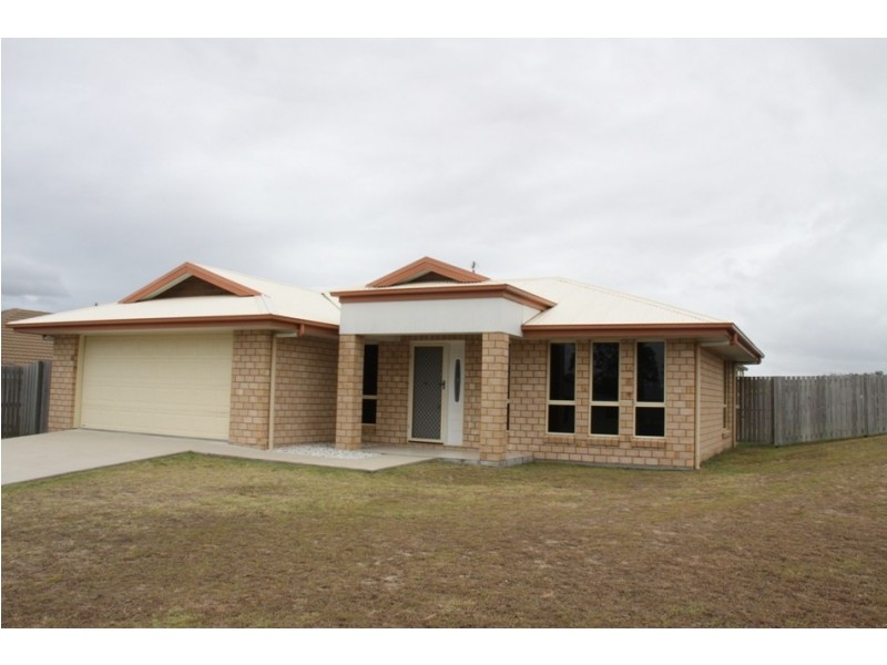 43 Golf View Drive, Boyne Island QLD 4680