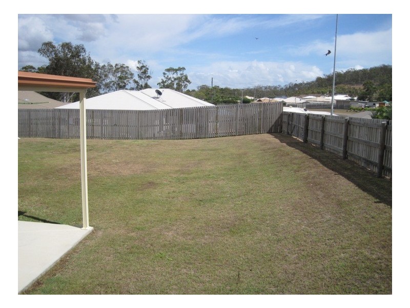 43 Golf View Drive, Boyne Island QLD 4680