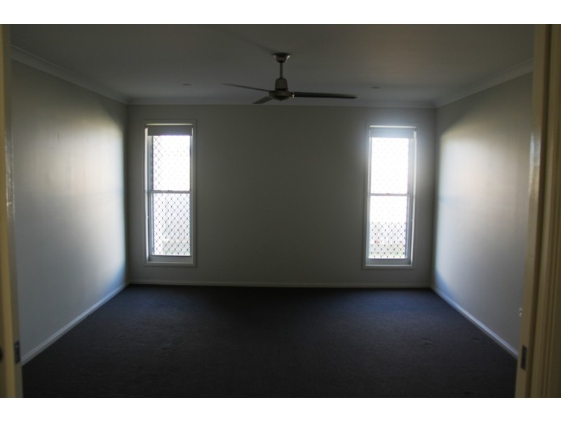 12 Liriope drive, Kirkwood QLD 4680