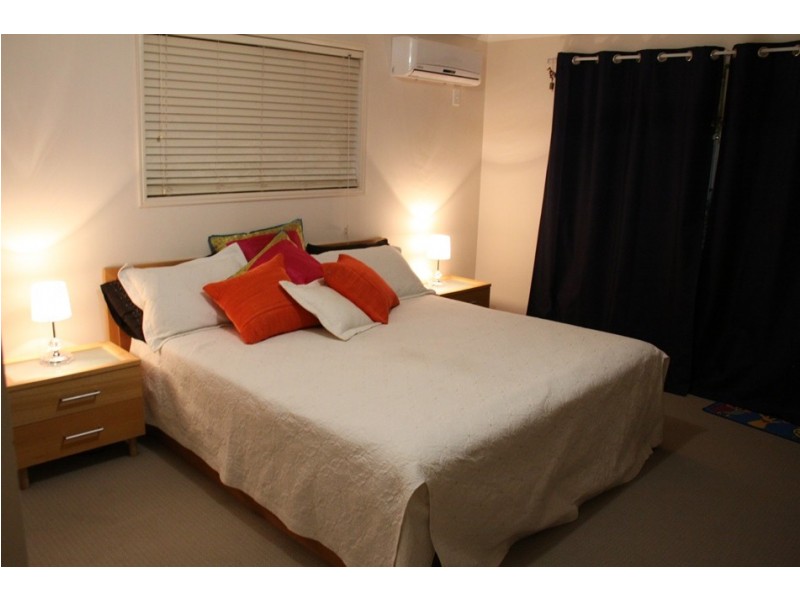 1 Ronald, Benaraby QLD 4680