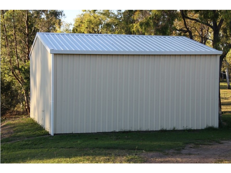 1 Ronald, Benaraby QLD 4680