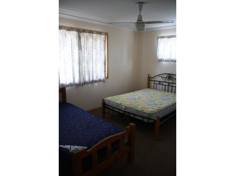 4 Garnet Street, Tannum Sands QLD 4680