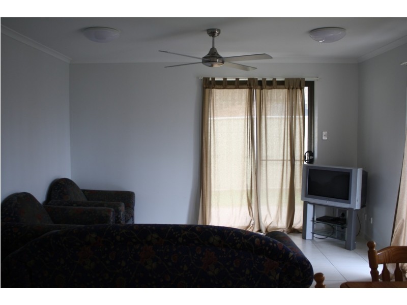 4 Garnet Street, Tannum Sands QLD 4680