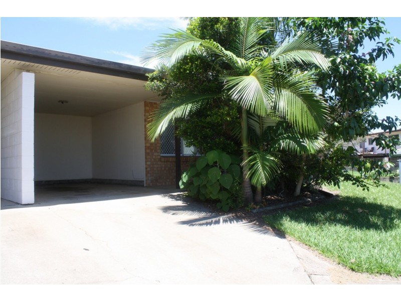 2/6 Drummond Court, Tannum Sands QLD 4680