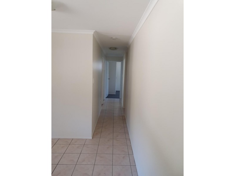 8 Macedon Street, Tannum Sands QLD 4680